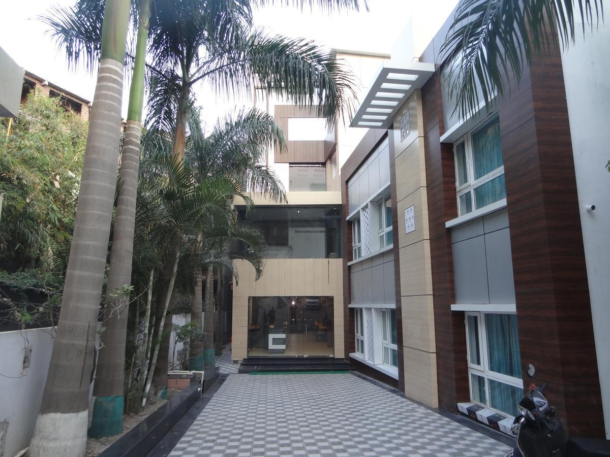 Kamakshi Residency By Royal Collection Hotel & Resorts Tapovan Kültér fotó